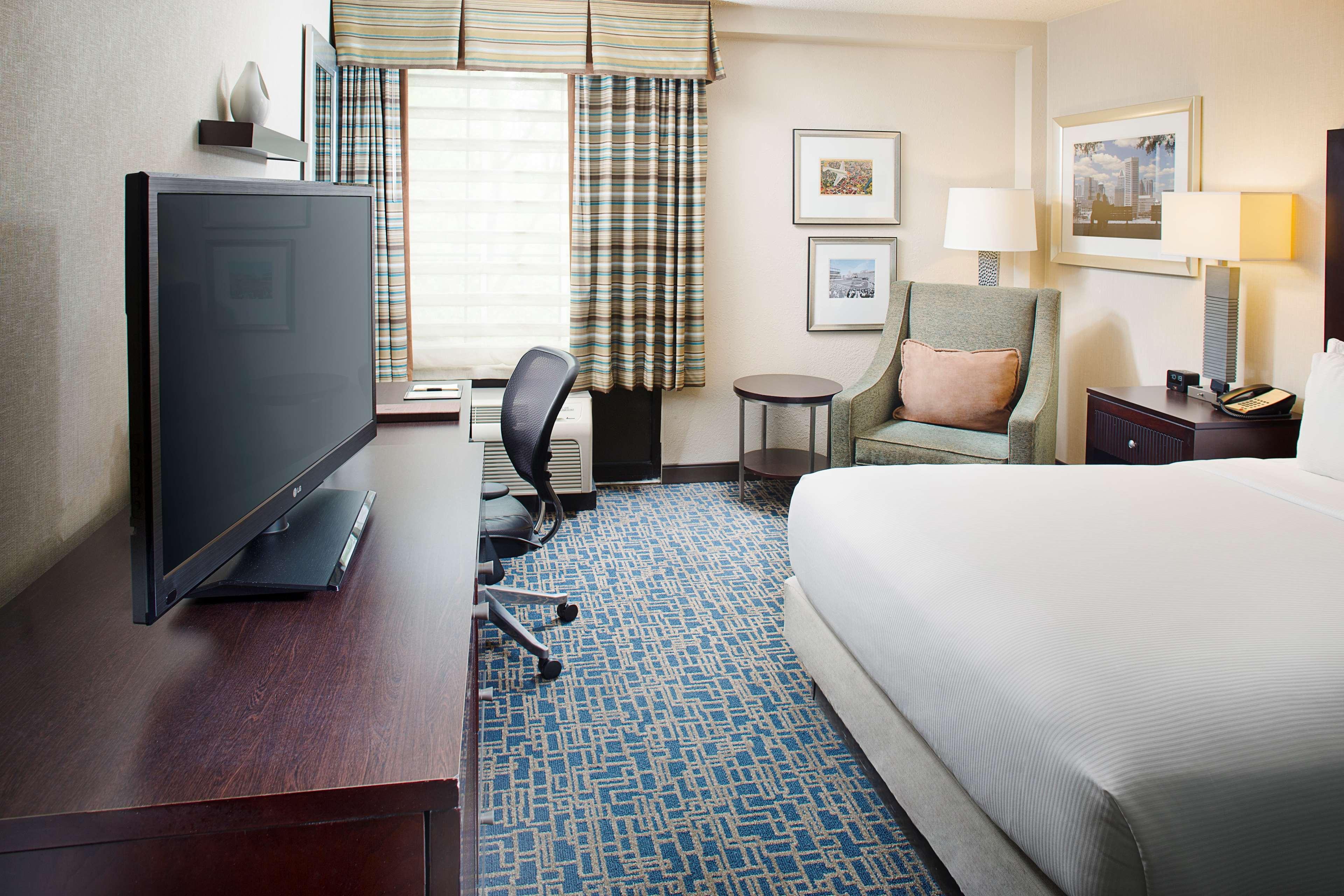 Doubletree By Hilton Baltimore - BWI Airport Linthicum Exterior photo