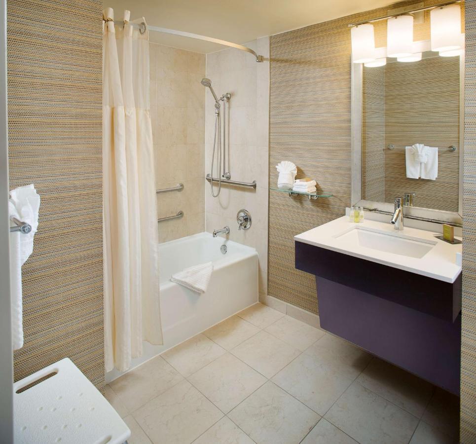 Doubletree By Hilton Baltimore - BWI Airport Linthicum Exterior photo
