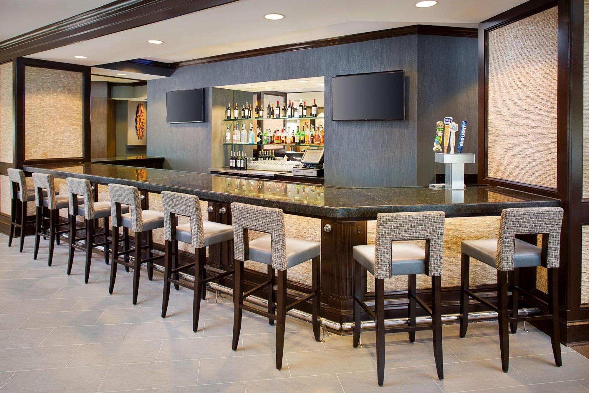 Doubletree By Hilton Baltimore - BWI Airport Linthicum Exterior photo